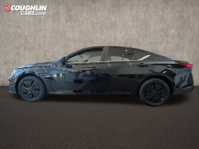 New 2025 Nissan Altima 2.5 S image 9