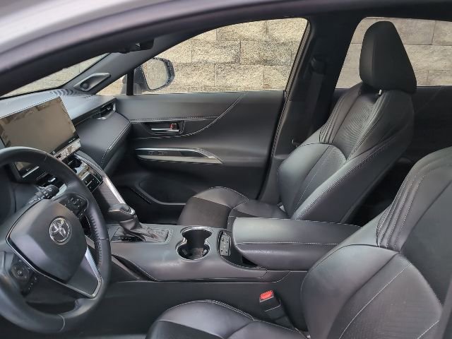 Used 2021 Toyota Venza Limited w/ Advanced Technology Package image 13