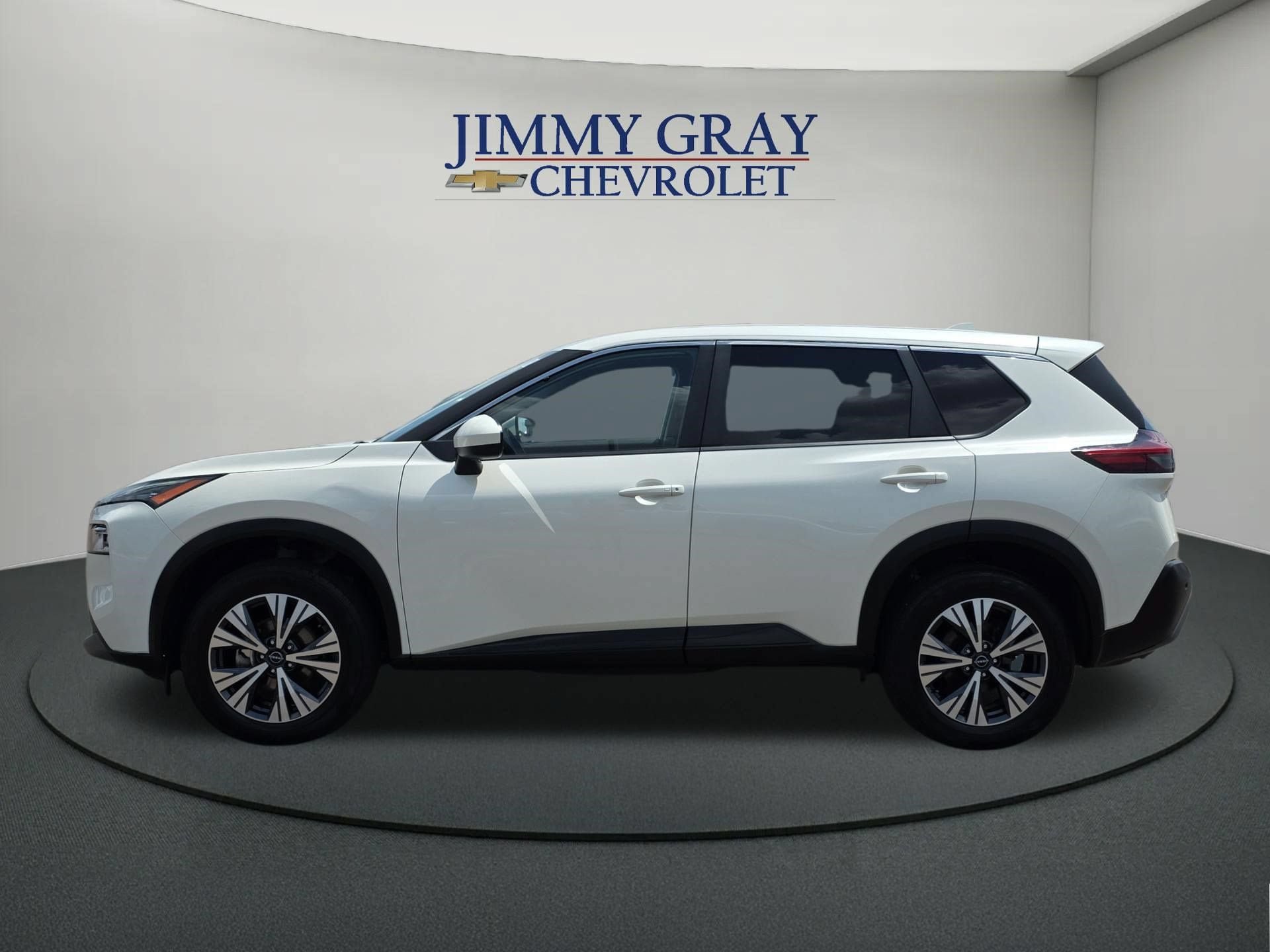 Used 2023 Nissan Rogue SV AWD/4WD image 2