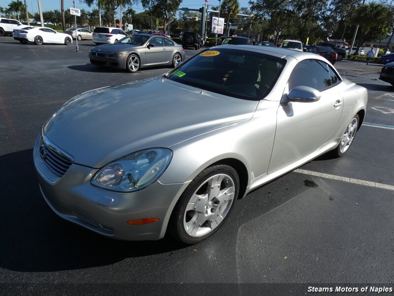 Used 2005 Lexus SC 430 Convertible RWD image 3