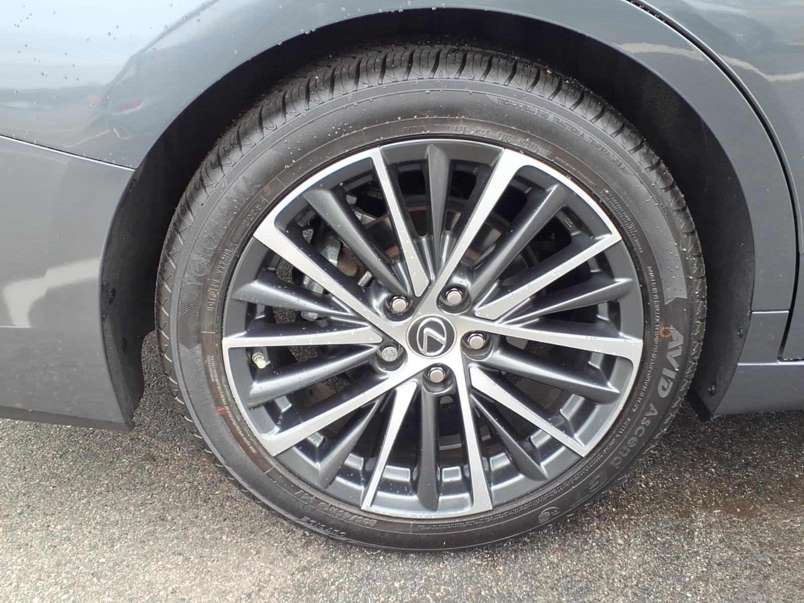 Certified 2023 Lexus ES 350 w/ Premium Package image 12