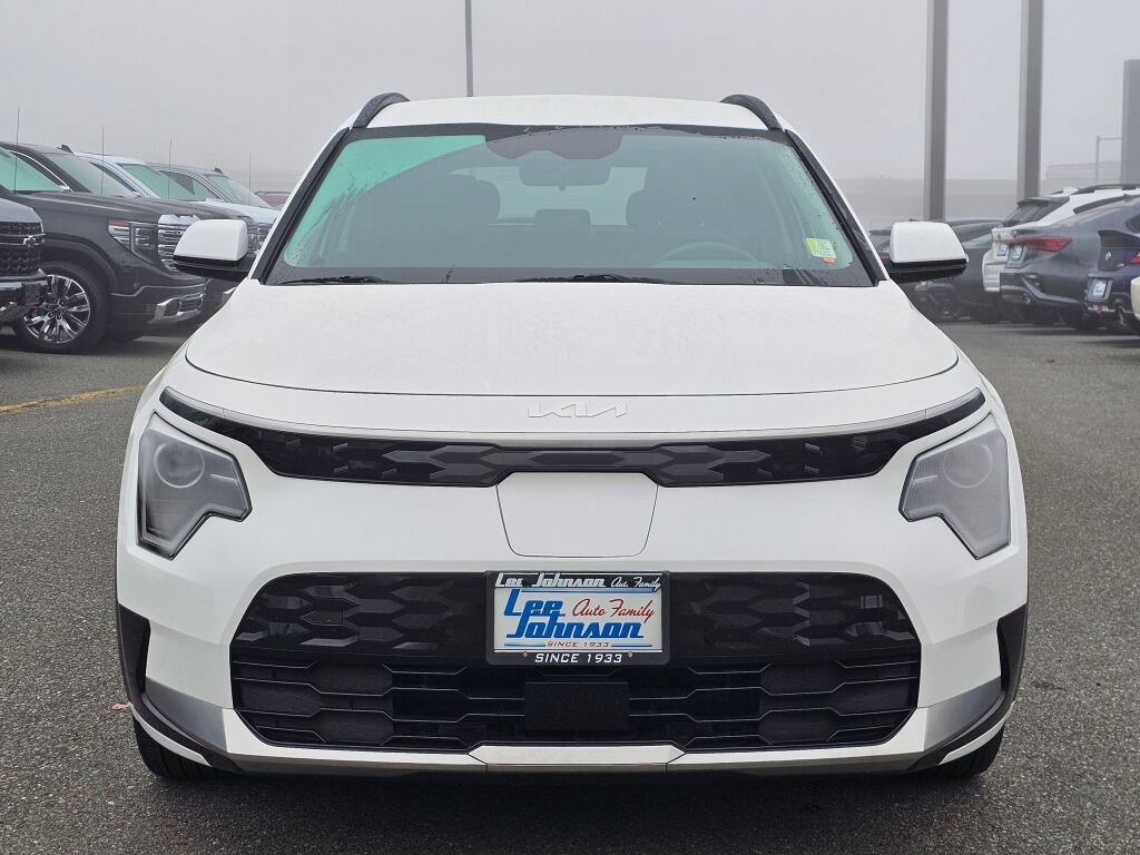 Certified 2023 Kia Niro Wind w/ Wind Preserve Package FWD image 2