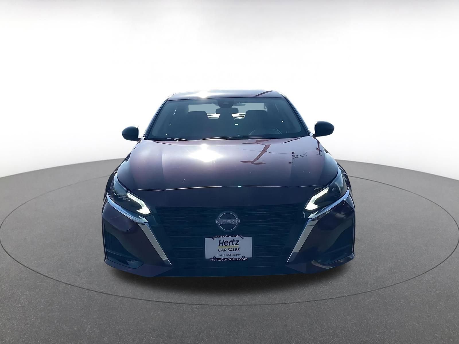 Used 2025 Nissan Altima 2.5 SV image 4