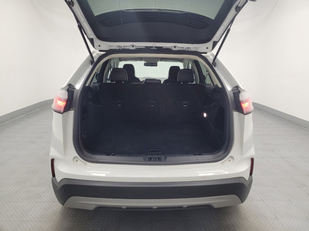 Used 2024 Ford Edge SEL image 29