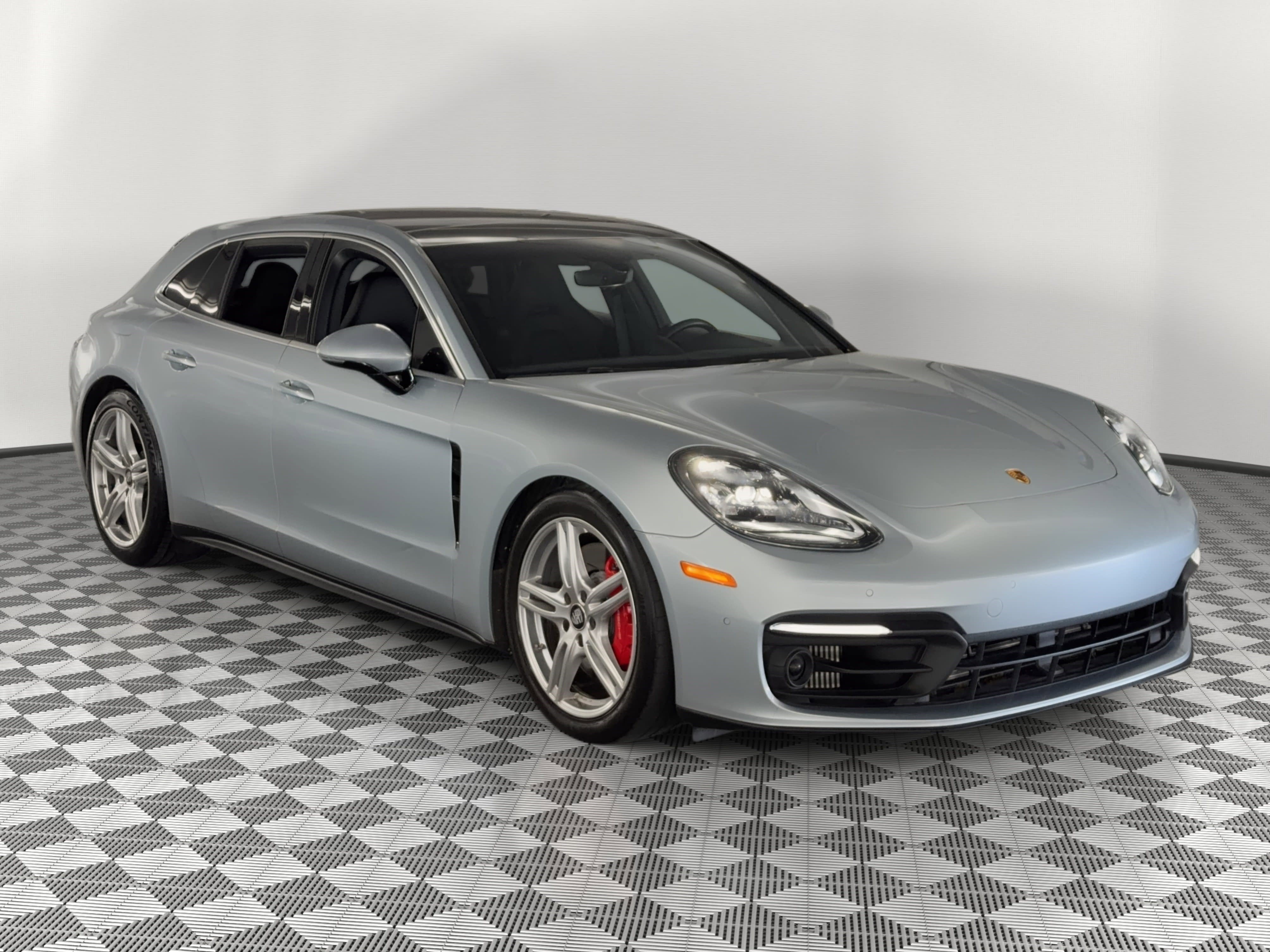 Used 2023 Porsche Panamera 4S image 7