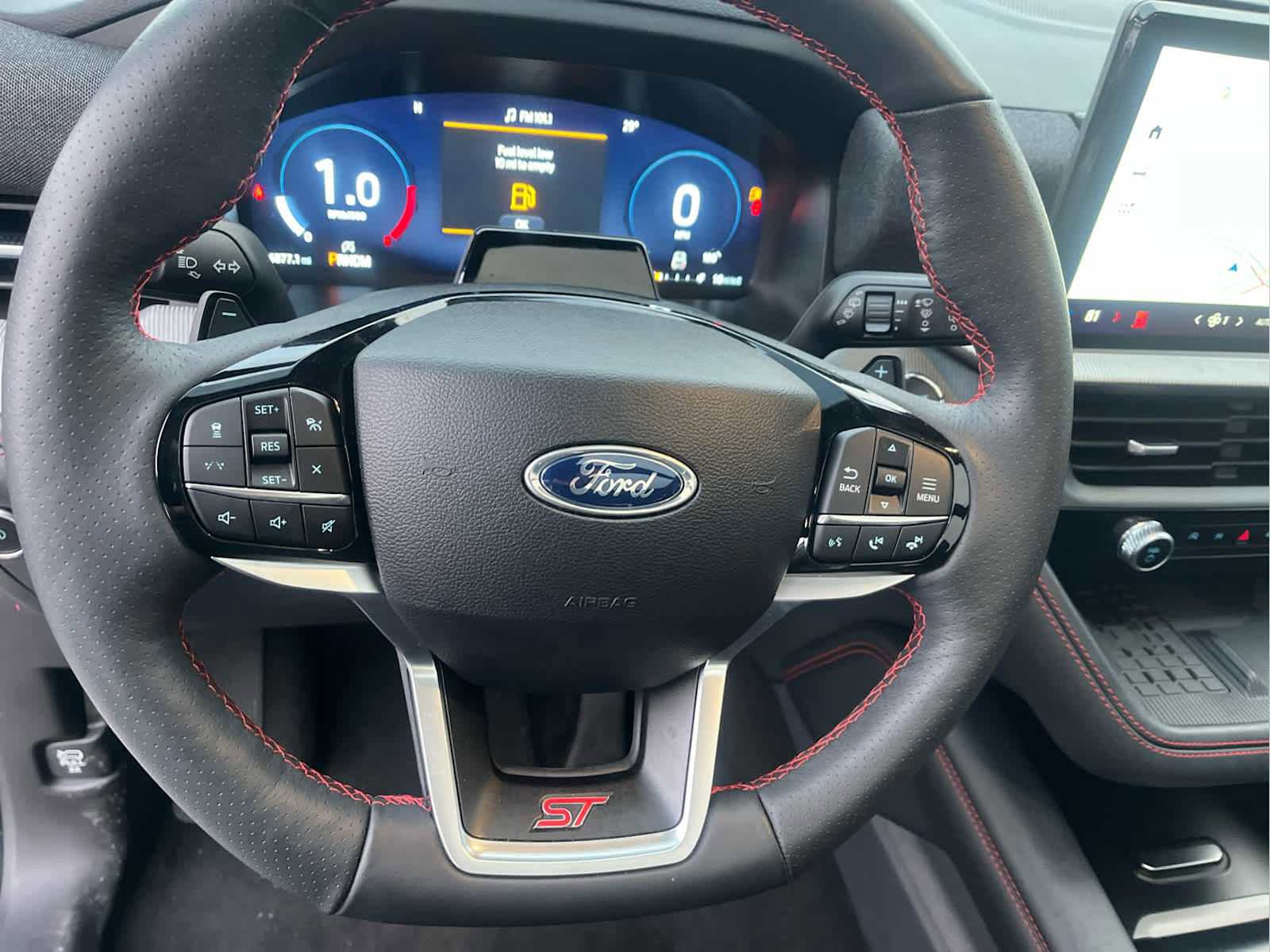 Used 2025 Ford Explorer ST w/ Sun And Sound Package image 25