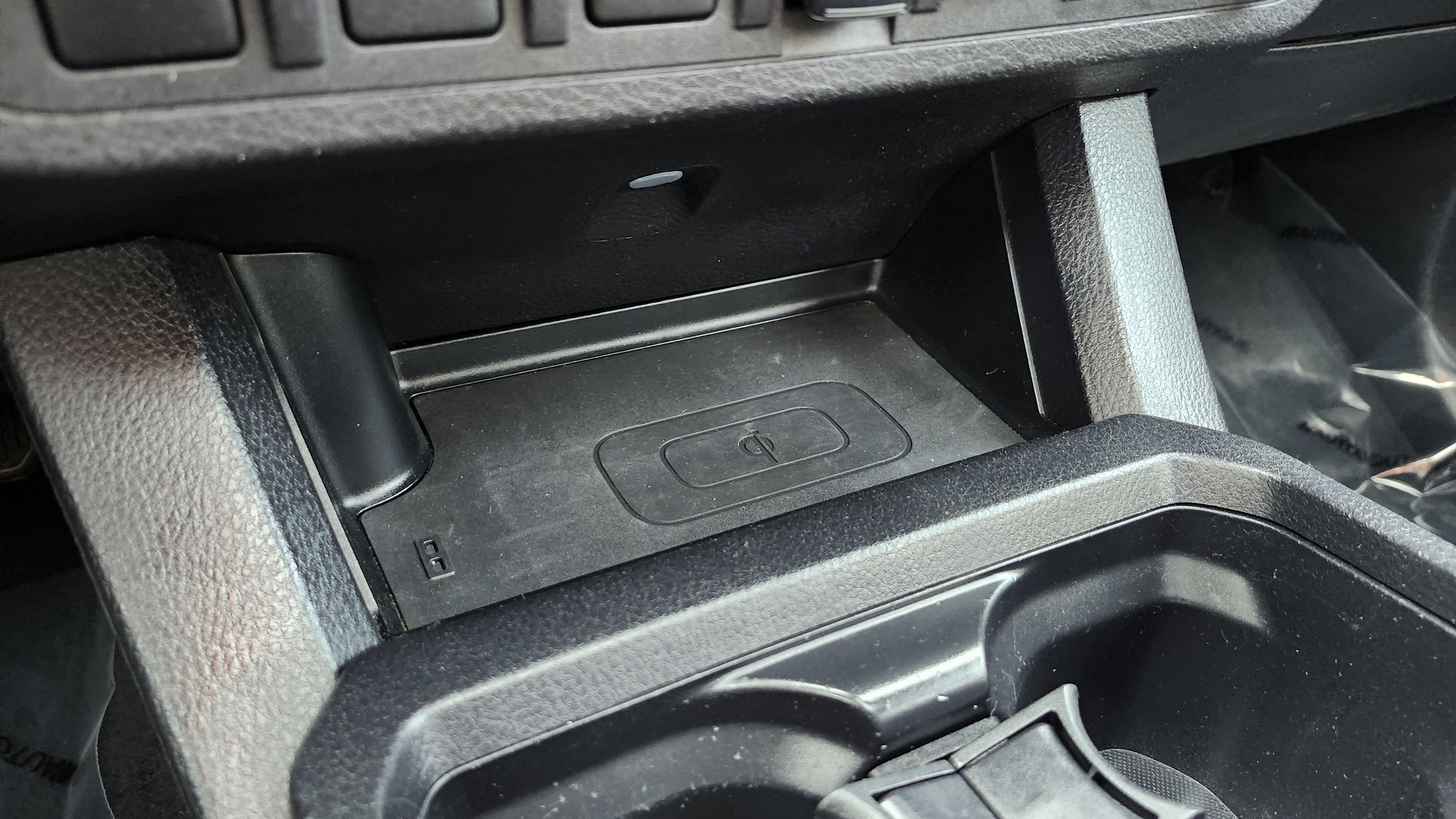 Used 2020 Toyota Tacoma Limited image 11