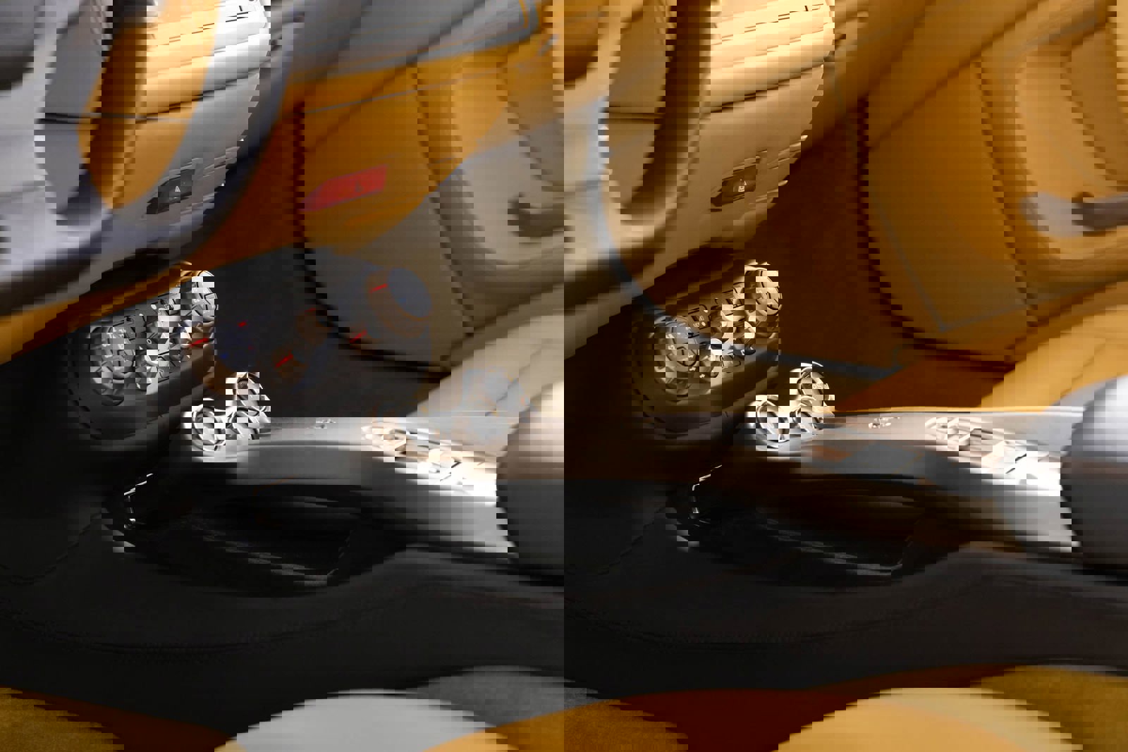 Used 2011 Ferrari California image 6