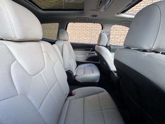 Used 2021 Kia Telluride SX w/ Nightfall Edition Package AWD/4WD image 15