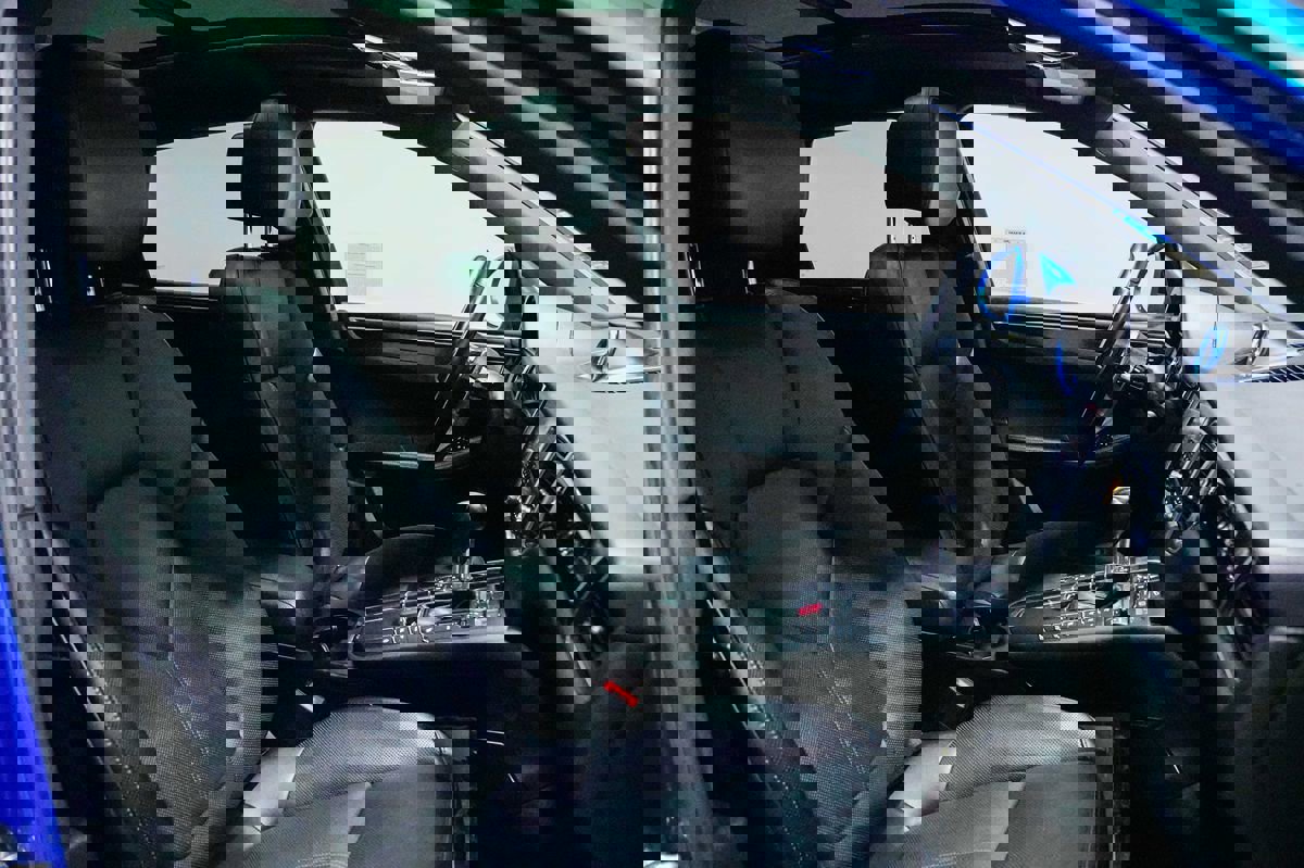 Used 2018 Porsche Macan AWD/4WD image 25