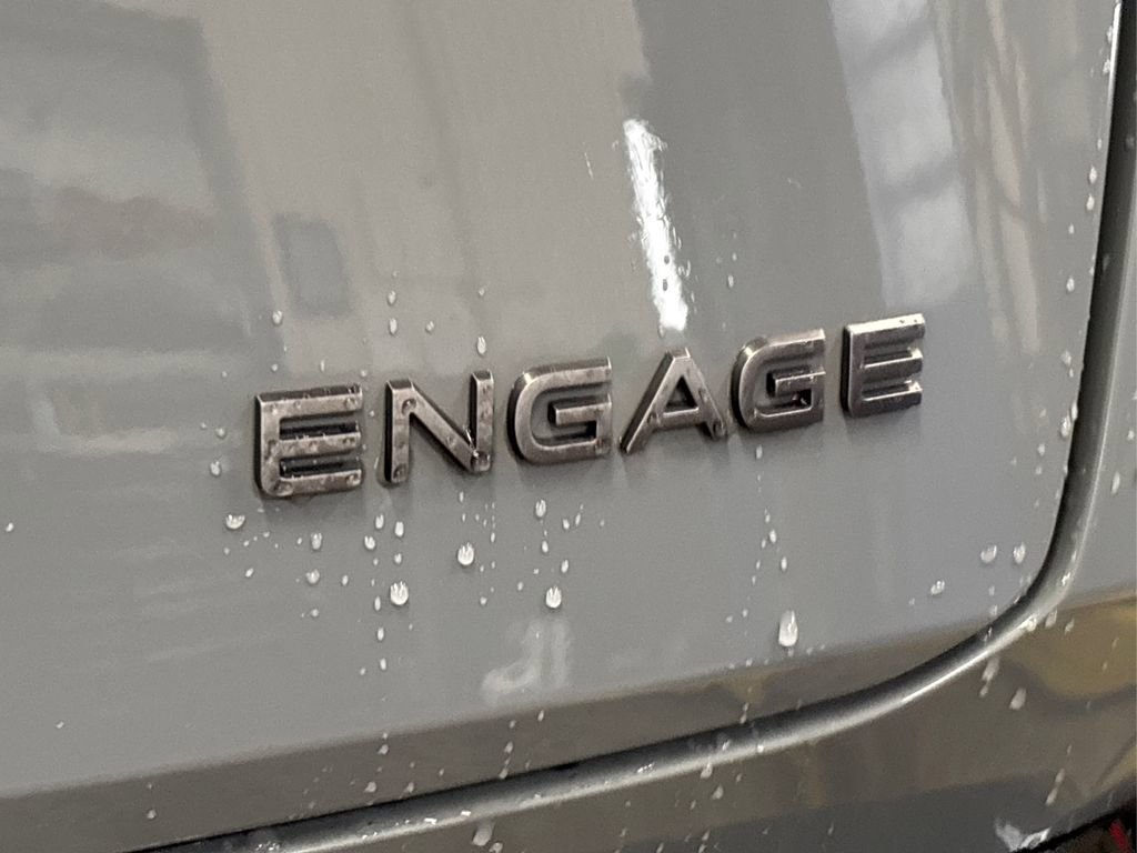 Used 2023 Nissan Ariya FWD image 14