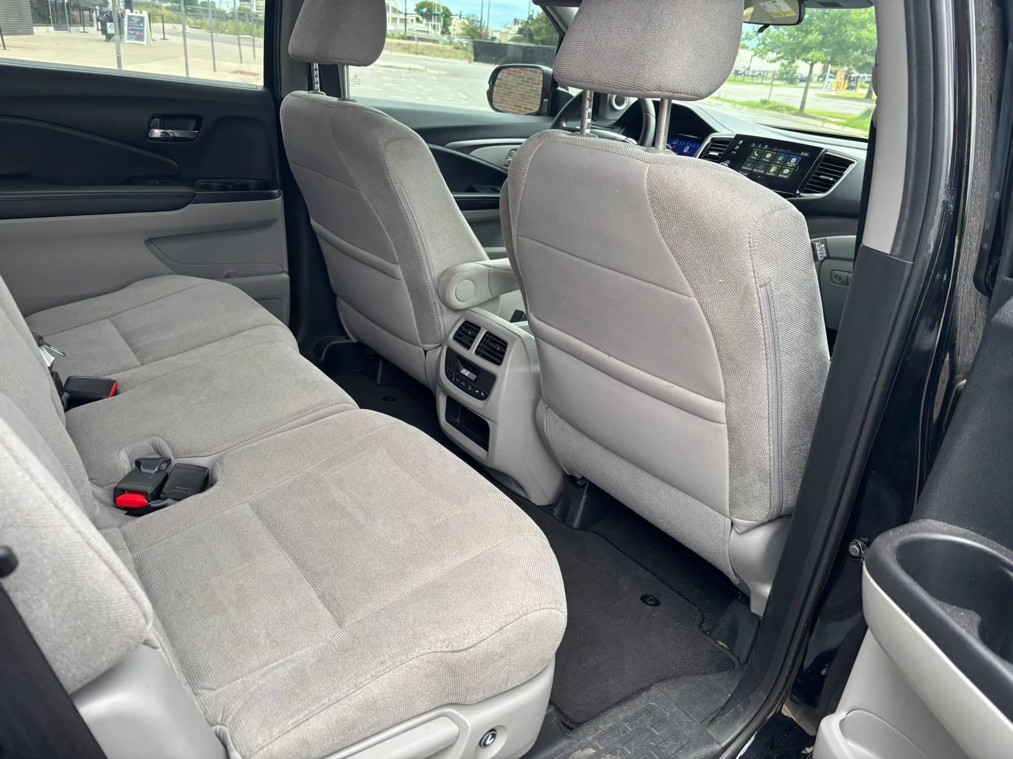 Used 2020 Honda Pilot EX image 25