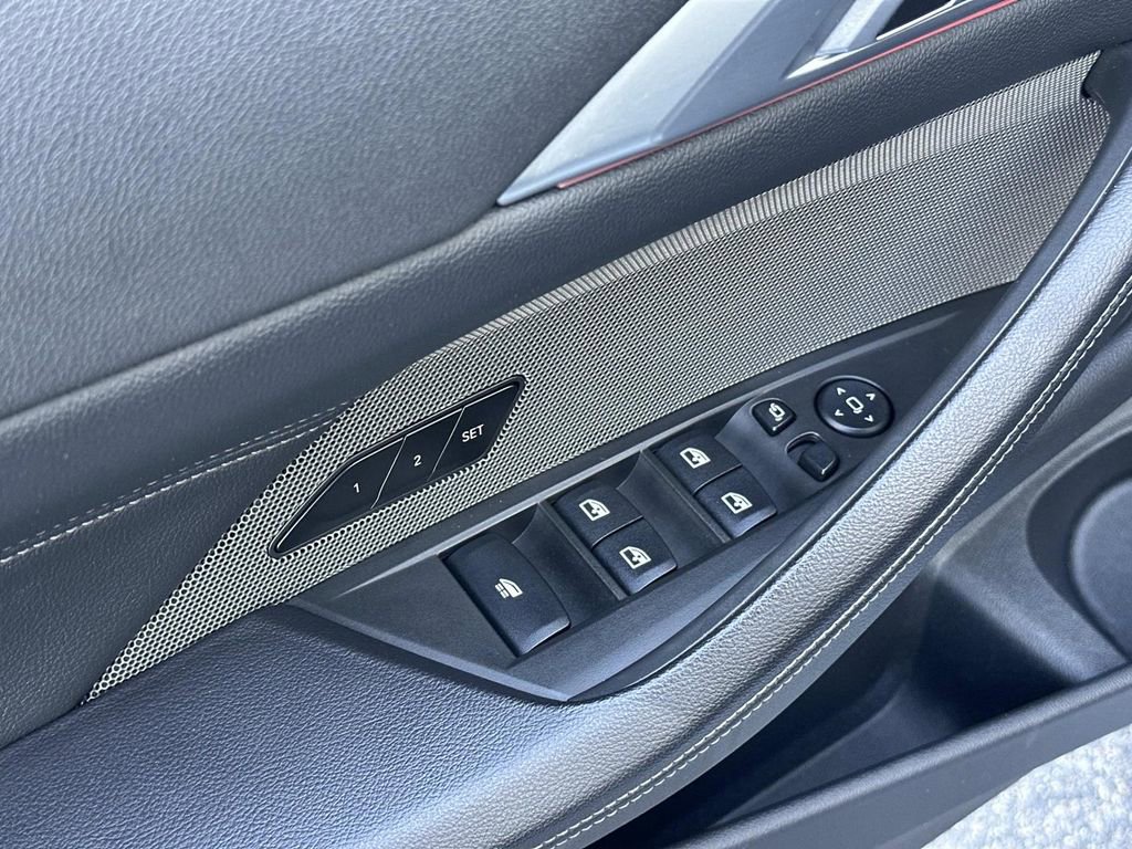 Used 2023 BMW 430i Convertible w/ M Sport Package RWD image 27