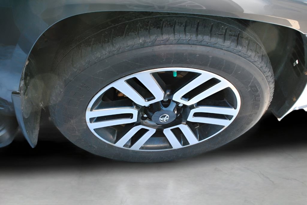 Used 2021 Toyota 4Runner Limited image 8