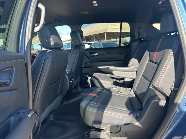 New 2026 Chevrolet Traverse RS w/ LPO, Floor Liner Package image 13