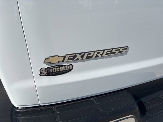 Used 2024 Chevrolet Express 2500 w/ Driver Convenience Package RWD image 32