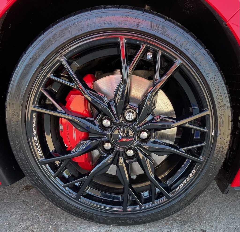 Used 2024 Chevrolet Corvette Stingray Convertible w/ Z51 Performance Package image 14