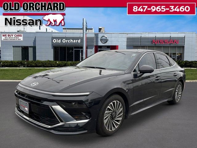 Used 2025 Hyundai Sonata Limited FWD image 1