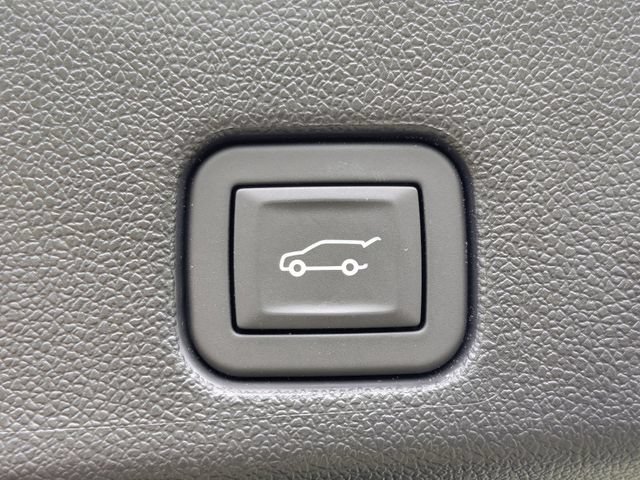Used 2026 Chevrolet Traverse Z71 w/ Enhanced Driving Package AWD/4WD image 16
