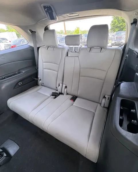 Used 2017 Honda Pilot EX-L image 18