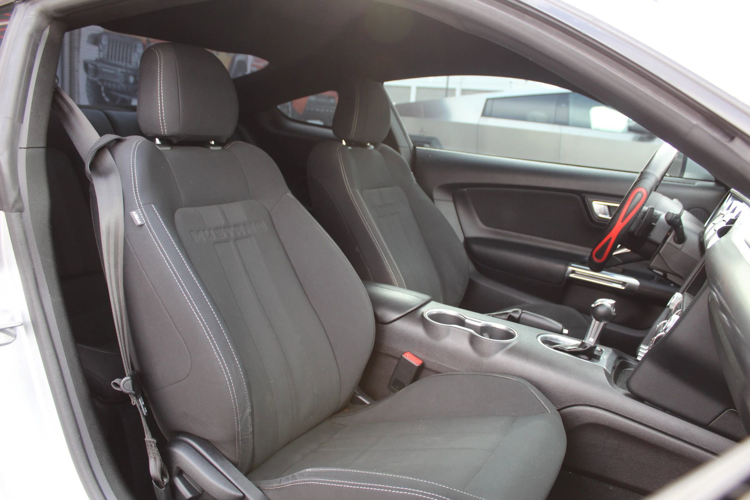 Used 2019 Ford Mustang Coupe w/ Equipment Group 101A RWD image 23