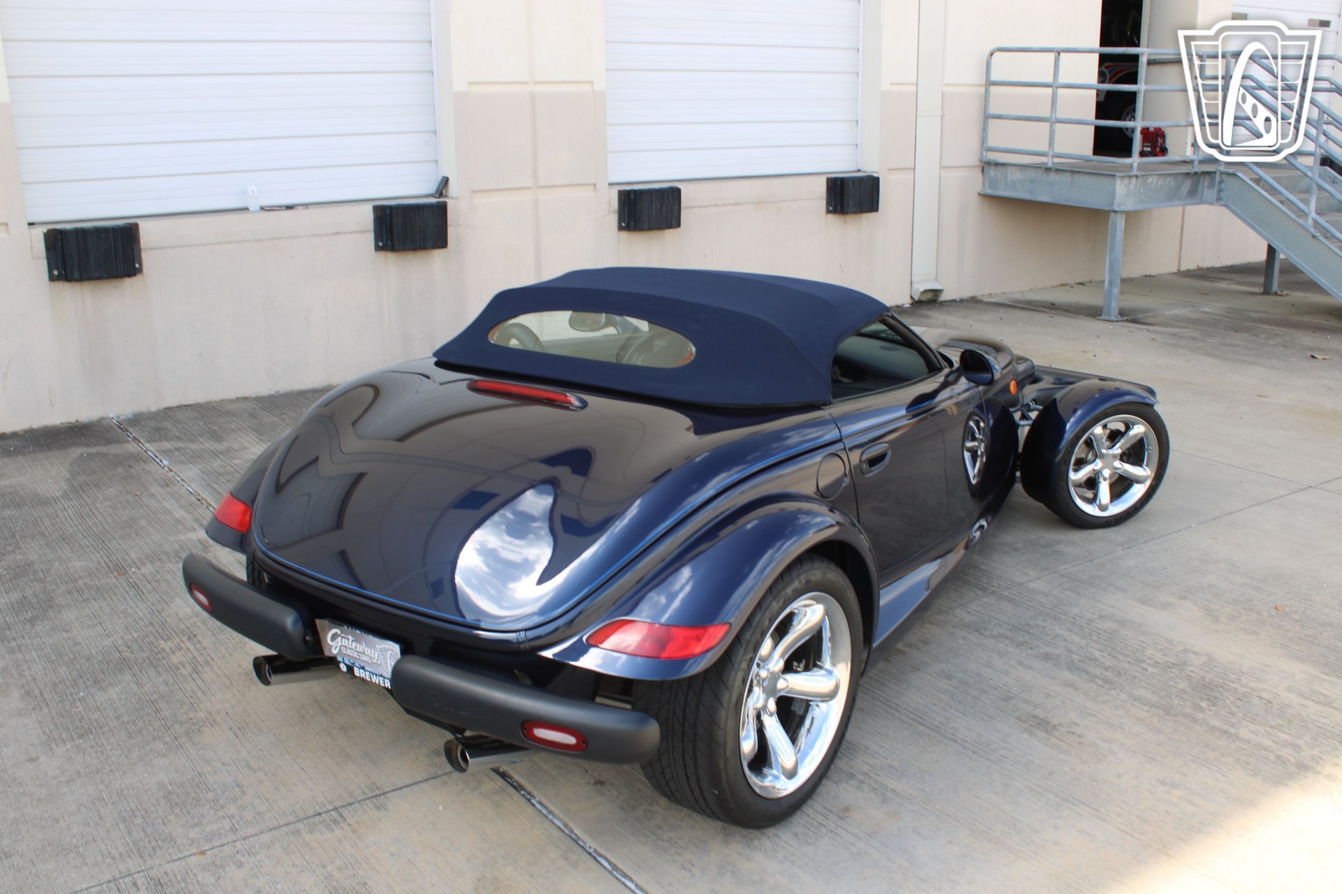 Used 2001 Chrysler Prowler RWD image 27