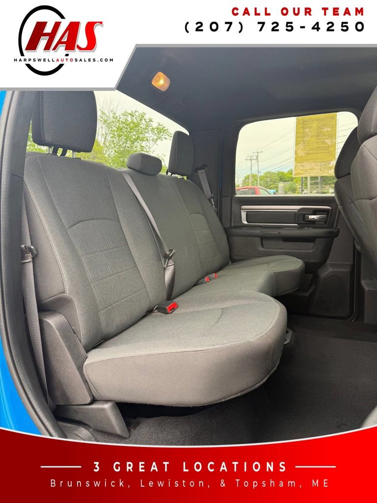 Used 2024 RAM 1500 Warlock AWD/4WD image 12