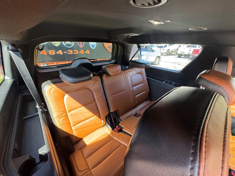 Used 2021 Lincoln Navigator L Reserve AWD/4WD image 47