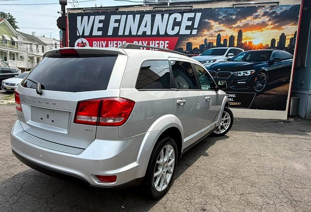 Used 2013 Dodge Journey SXT w/ Flexible Seating Group FWD image 29