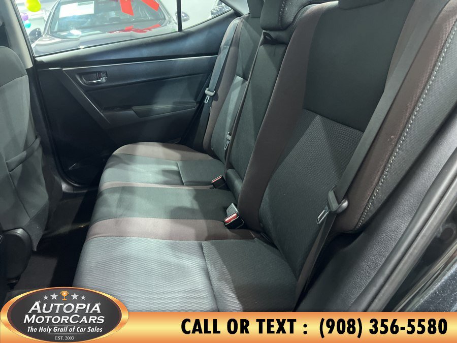 Used 2018 Toyota Corolla LE FWD image 14