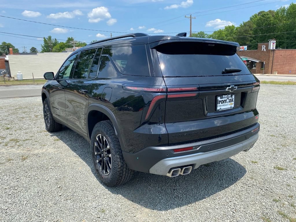 New 2026 Chevrolet Traverse Z71 w/ Enhanced Driving Package AWD/4WD image 5