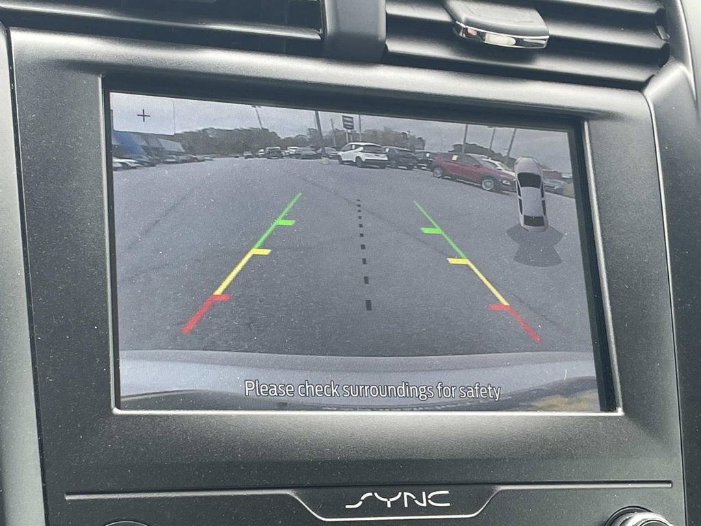 Used 2020 Ford Fusion SE w/ Equipment Group 151A image 18