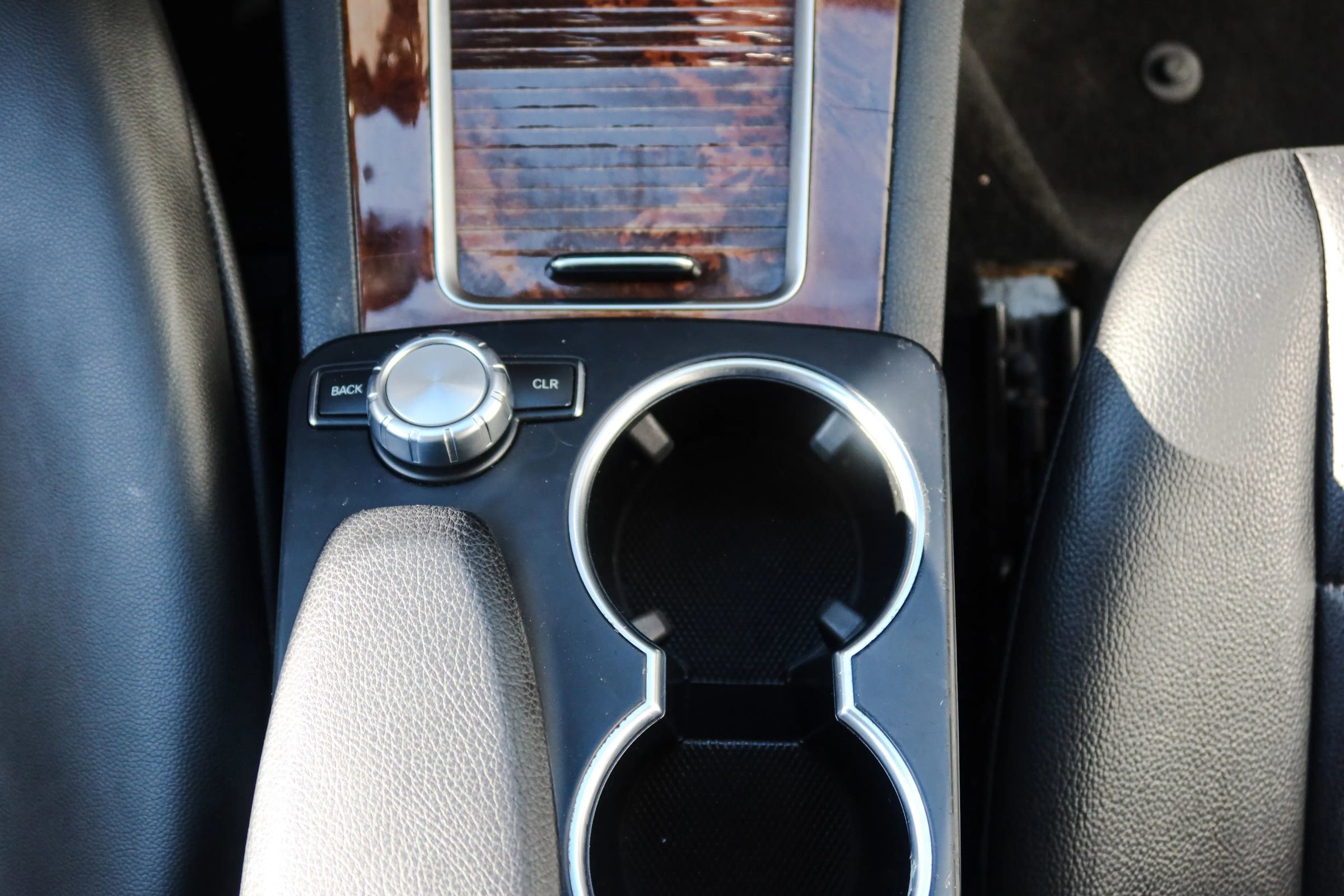 Used 2015 Mercedes-Benz GLK 350 4MATIC w/ Premium 1 Package image 18