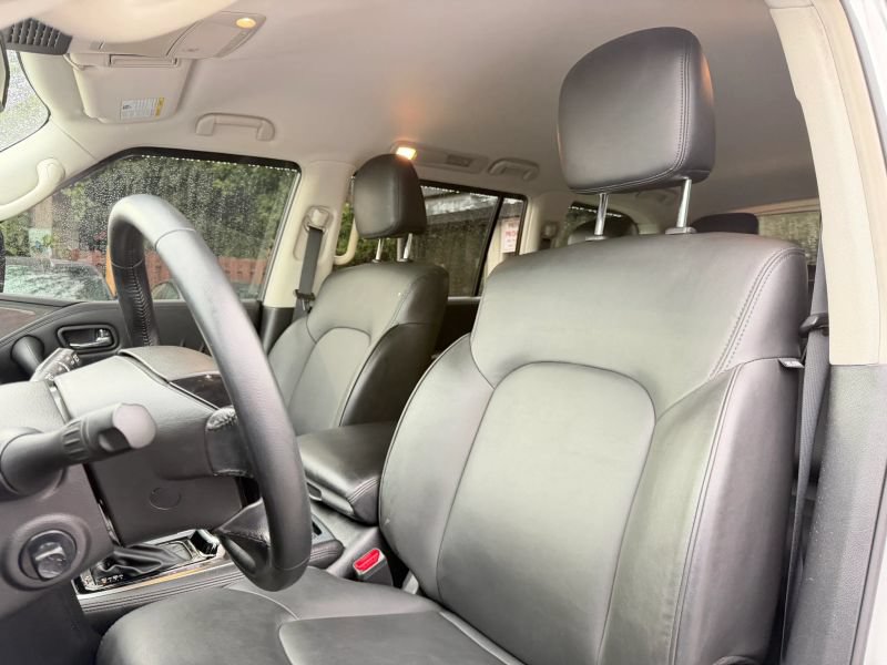 Used 2022 Nissan Armada SV w/ SV Appearance Package AWD/4WD image 12
