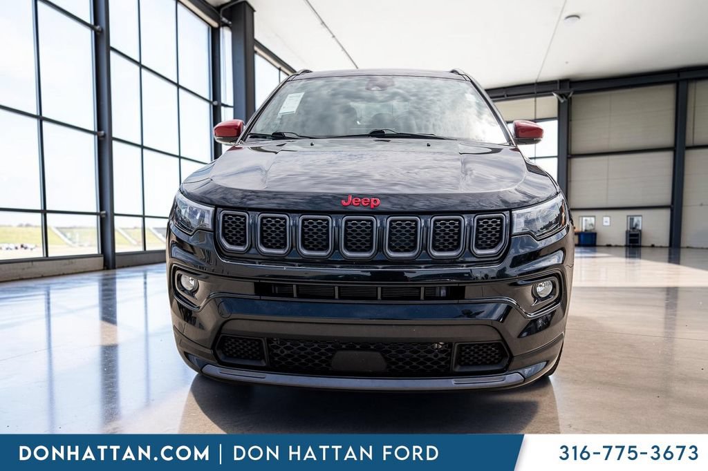 Used 2023 Jeep Compass Limited AWD/4WD image 23
