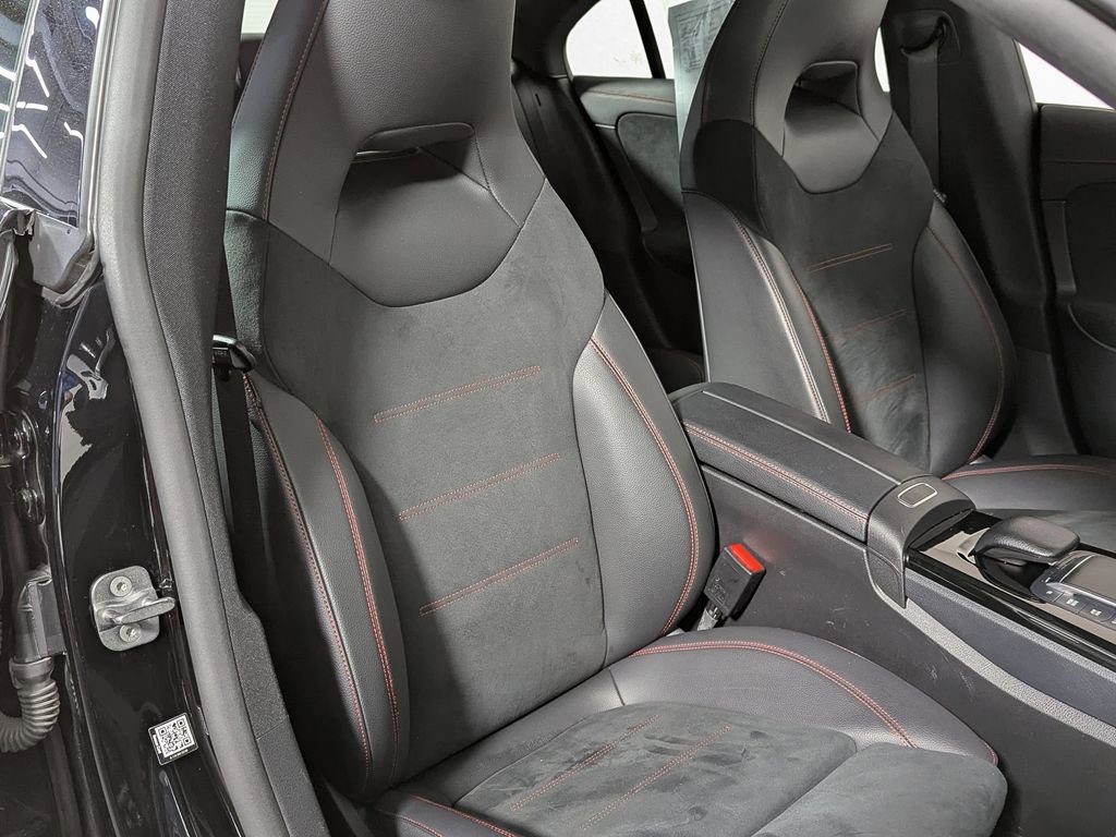 Used 2023 Mercedes-Benz CLA 250 4MATIC image 26