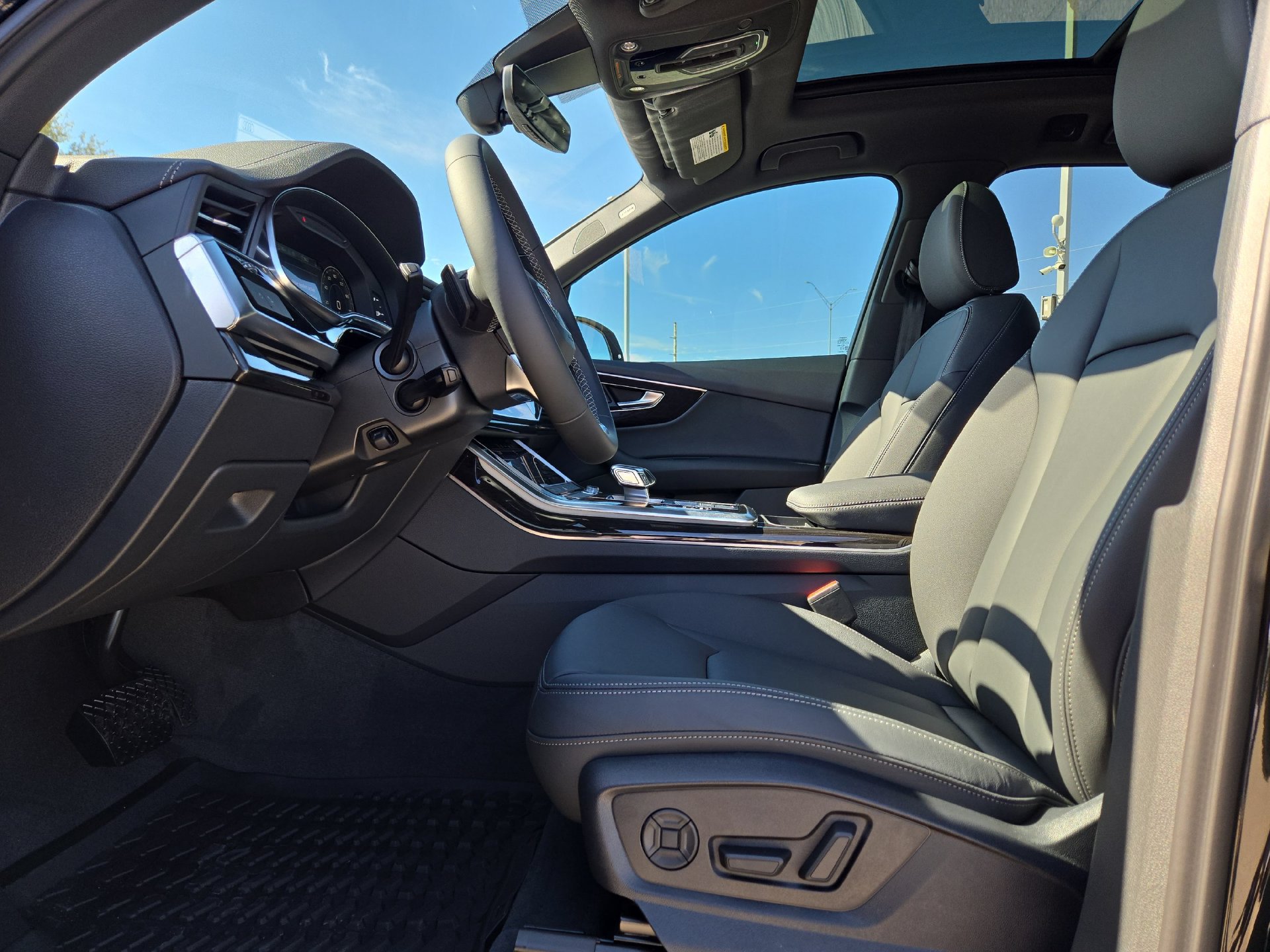 New 2026 Audi Q7 2.0T Premium AWD/4WD image 16