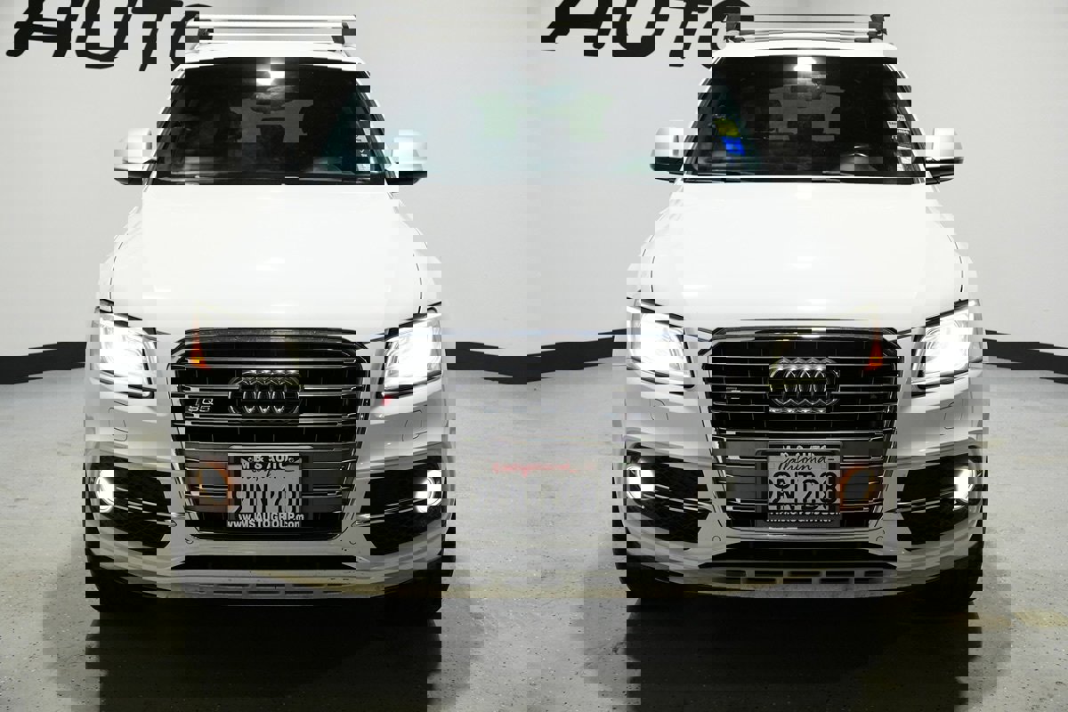 Used 2017 Audi SQ5 Premium Plus w/ Technology Package image 2