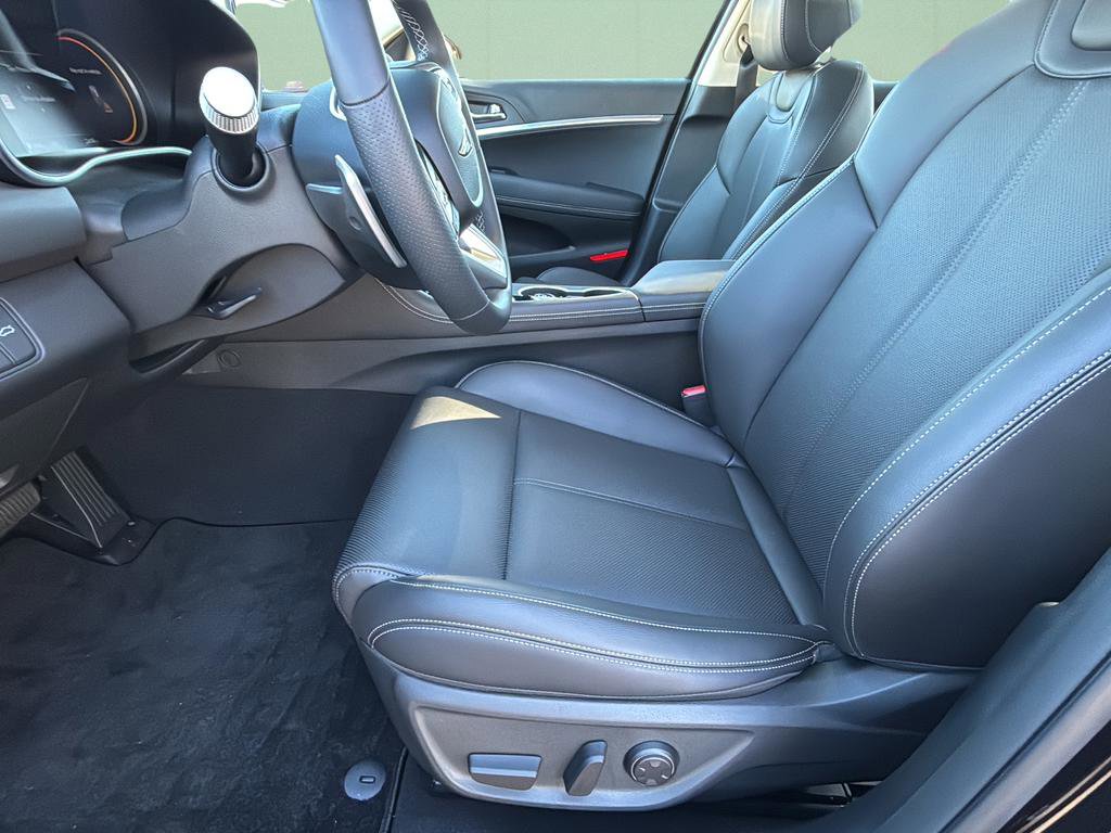 Certified 2026 Genesis G70 2.5T image 18