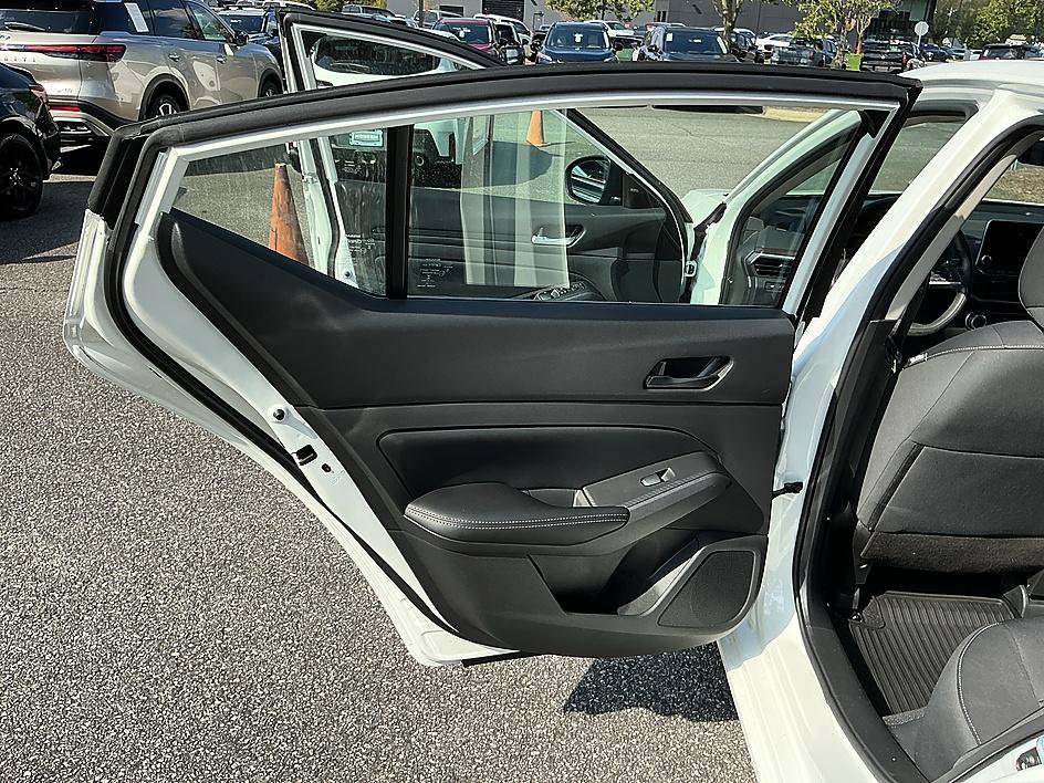 Certified 2024 Nissan Altima 2.5 SV FWD image 21