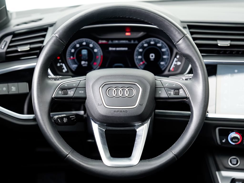 Used 2022 Audi Q3 2.0T Premium Plus image 10