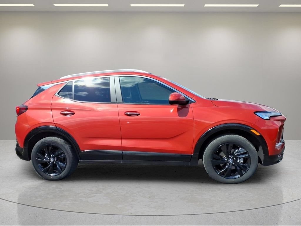 Used 2024 Buick Encore GX Sport Touring AWD/4WD image 2