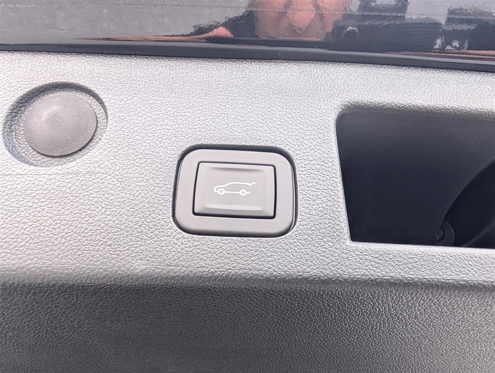 New 2026 Chevrolet Equinox ACTIV w/ Convenience Package III image 10