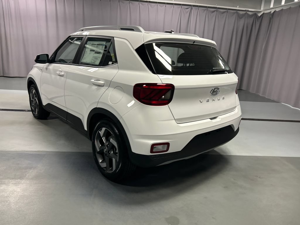 New 2026 Hyundai Venue SEL FWD image 5