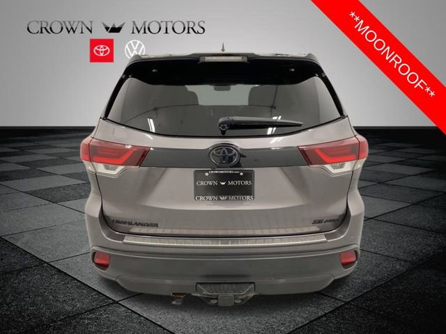 Used 2019 Toyota Highlander SE image 5