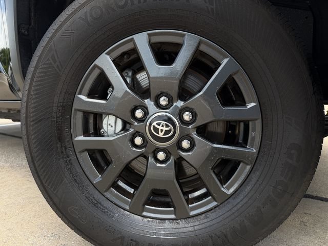 Certified 2026 Toyota 4Runner SR5 AWD/4WD image 10