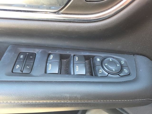 Used 2022 Chevrolet Tahoe Z71 w/ Z71 Off-Road Package image 26