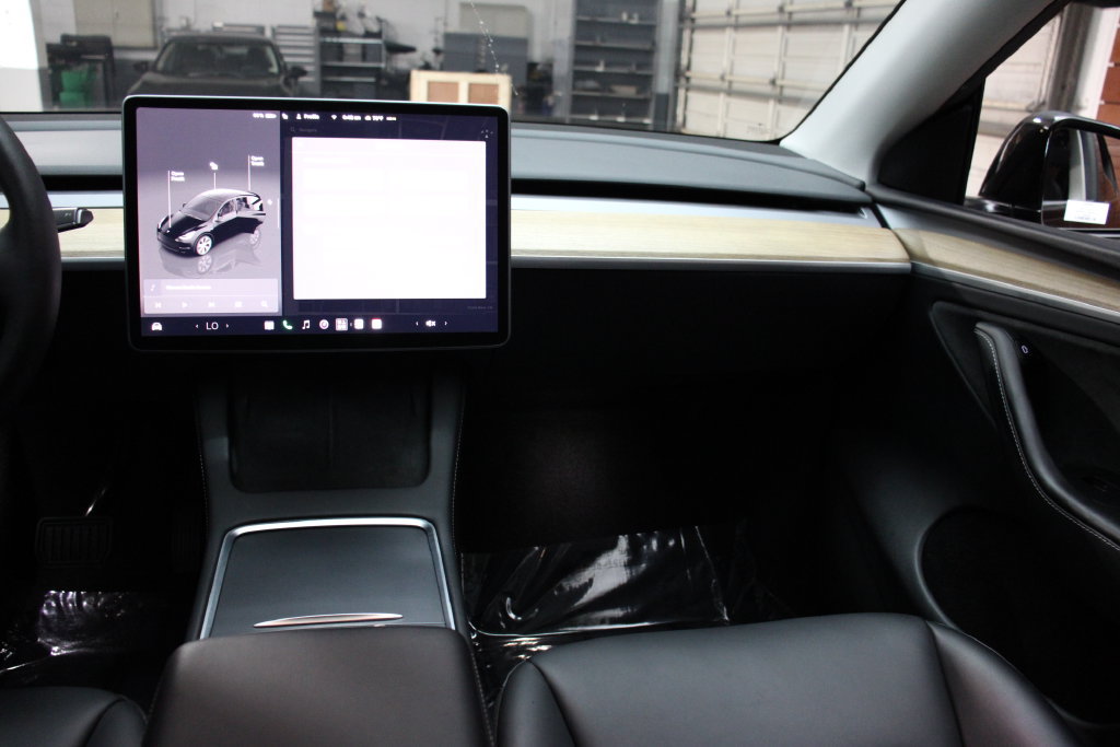 Used 2023 Tesla Model Y Long Range AWD/4WD image 12