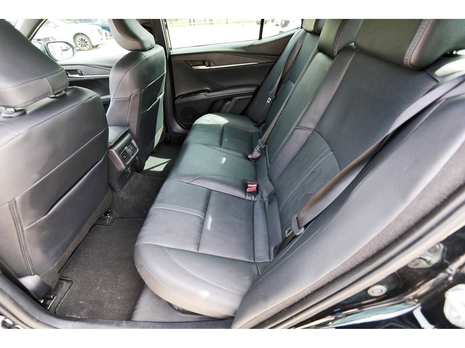 Used 2025 Toyota Camry XSE image 12