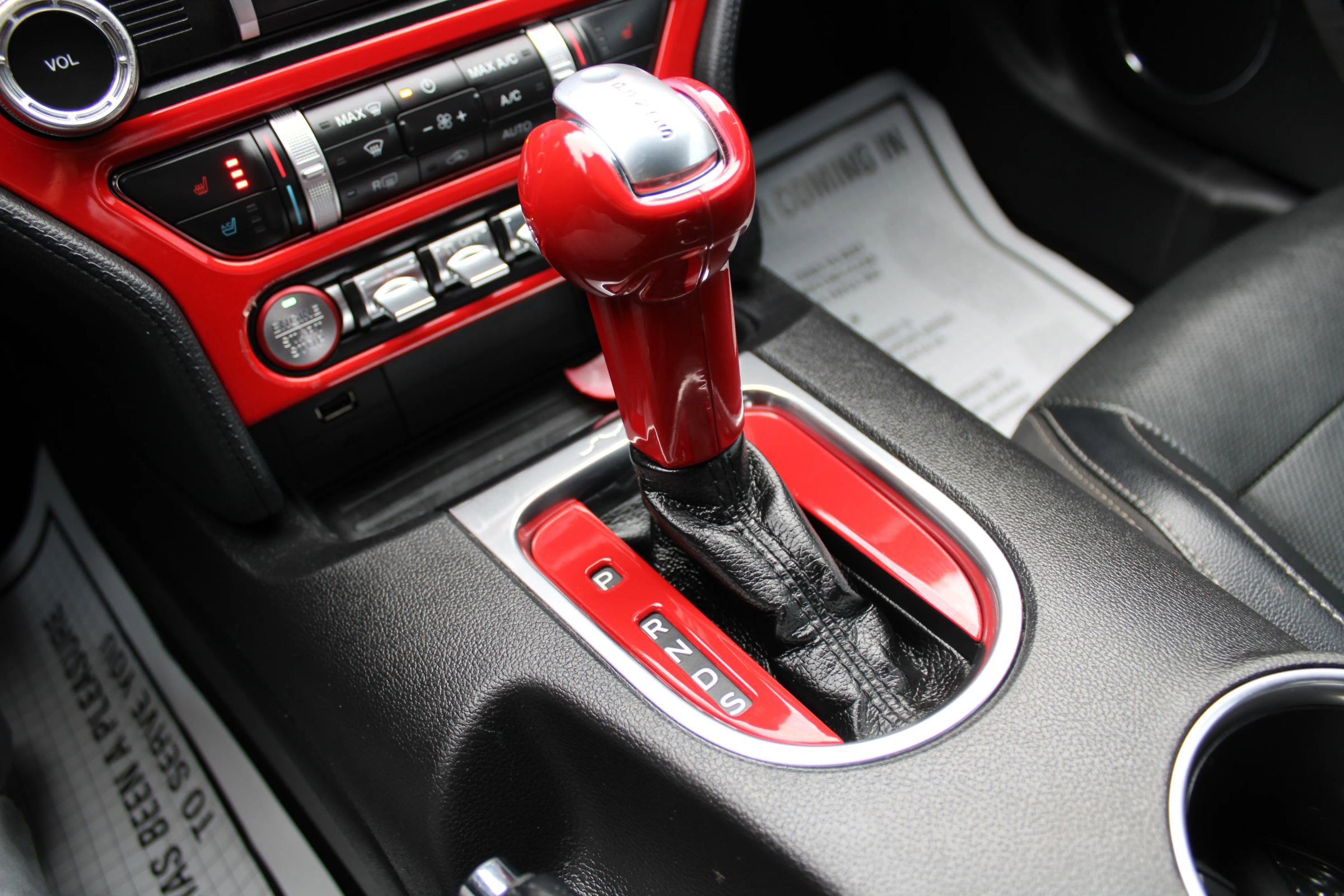 Used 2019 Ford Mustang Premium image 13